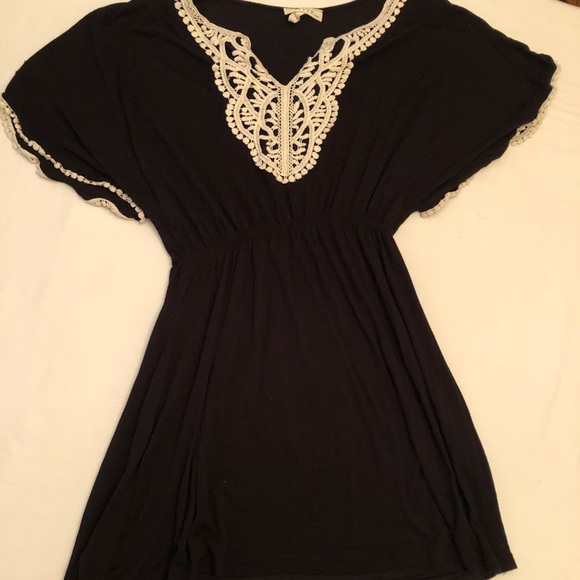 Cute black dress - Picture 1 of 5